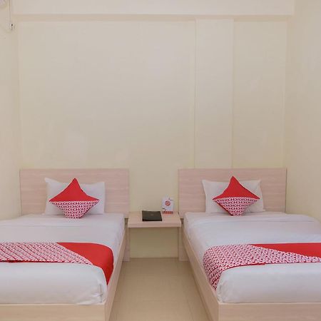 בנדה אקה Capital O 854 Ub Caisar Hotel מראה חיצוני תמונה