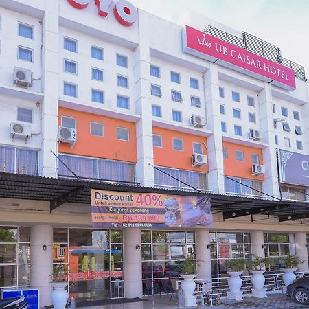 בנדה אקה Capital O 854 Ub Caisar Hotel מראה חיצוני תמונה