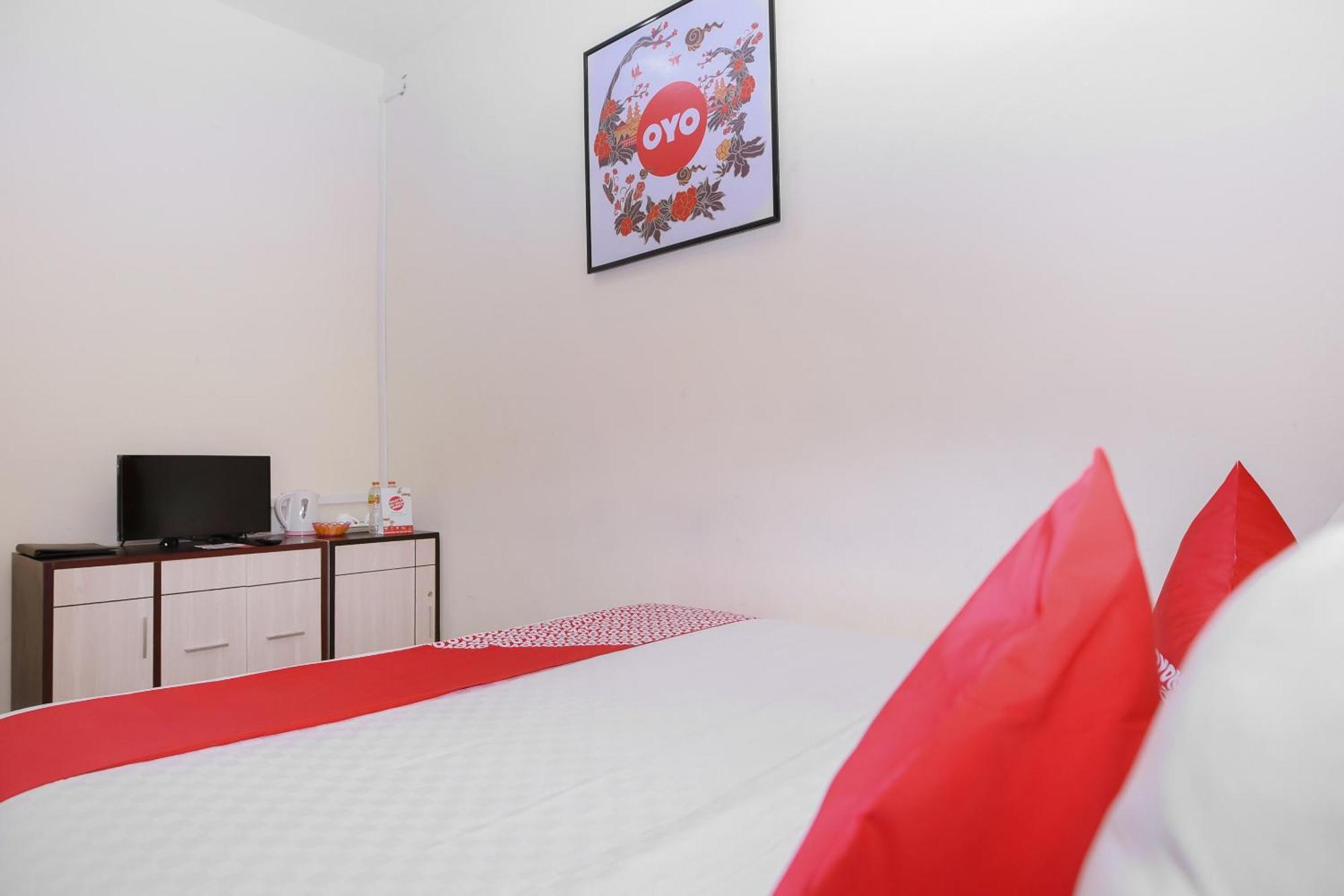 בנדה אקה Capital O 854 Ub Caisar Hotel מראה חיצוני תמונה