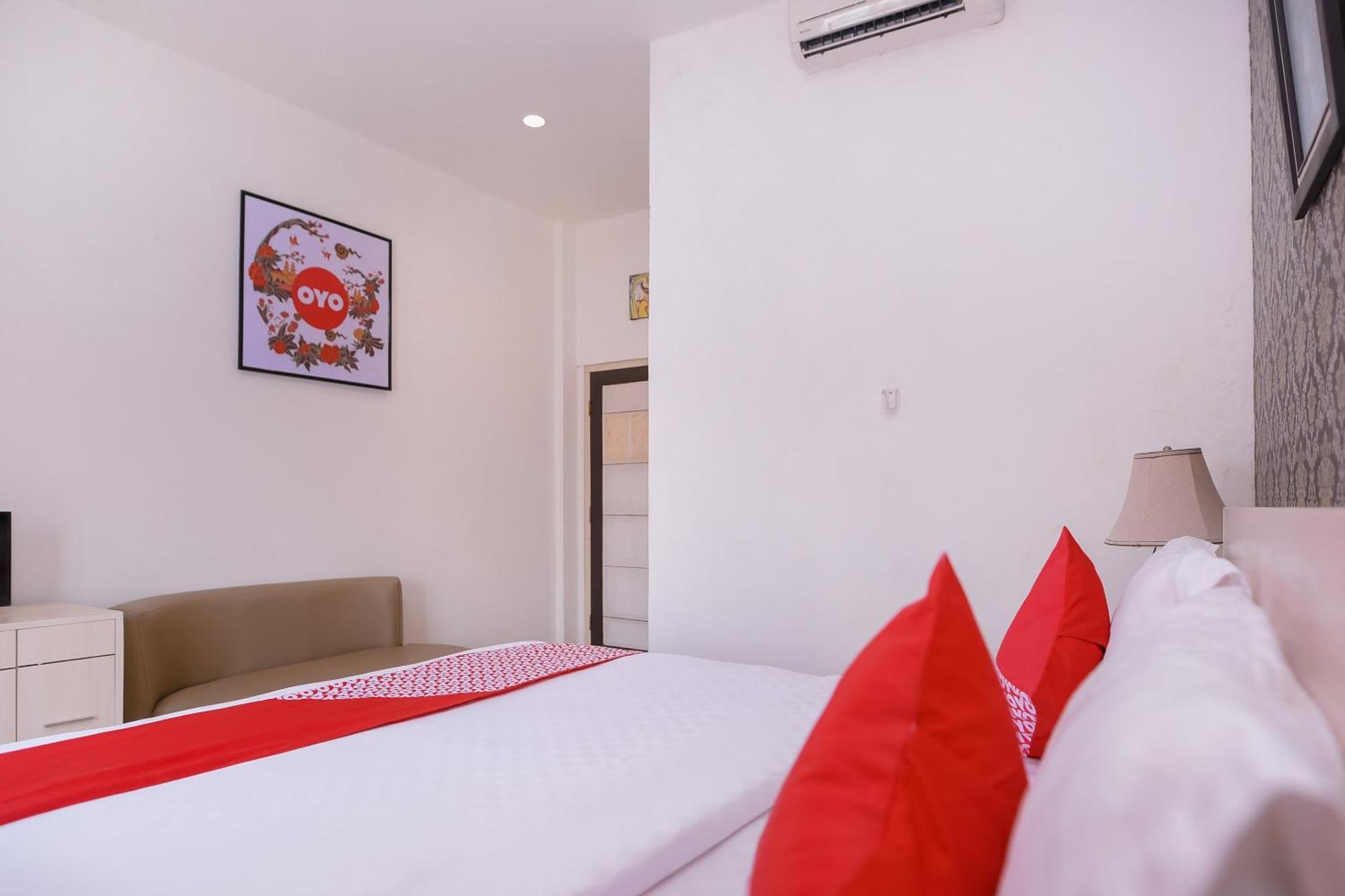 בנדה אקה Capital O 854 Ub Caisar Hotel מראה חיצוני תמונה