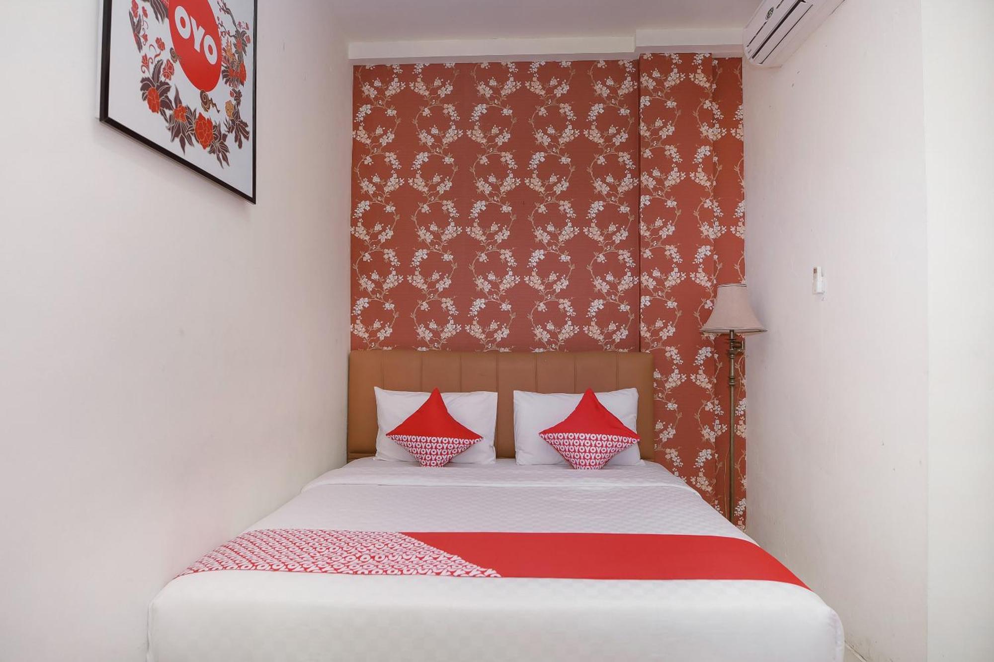 בנדה אקה Capital O 854 Ub Caisar Hotel מראה חיצוני תמונה