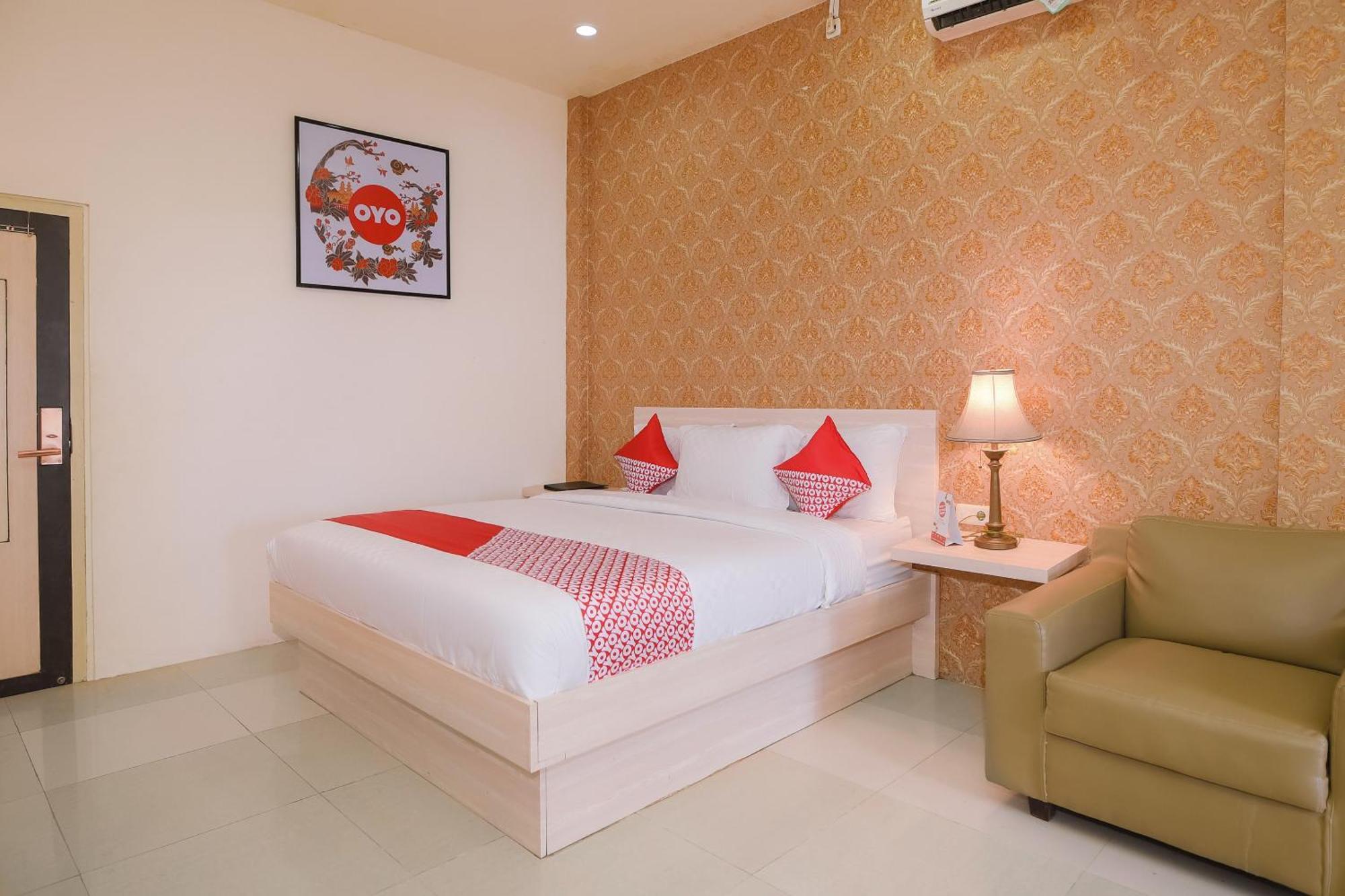 בנדה אקה Capital O 854 Ub Caisar Hotel מראה חיצוני תמונה