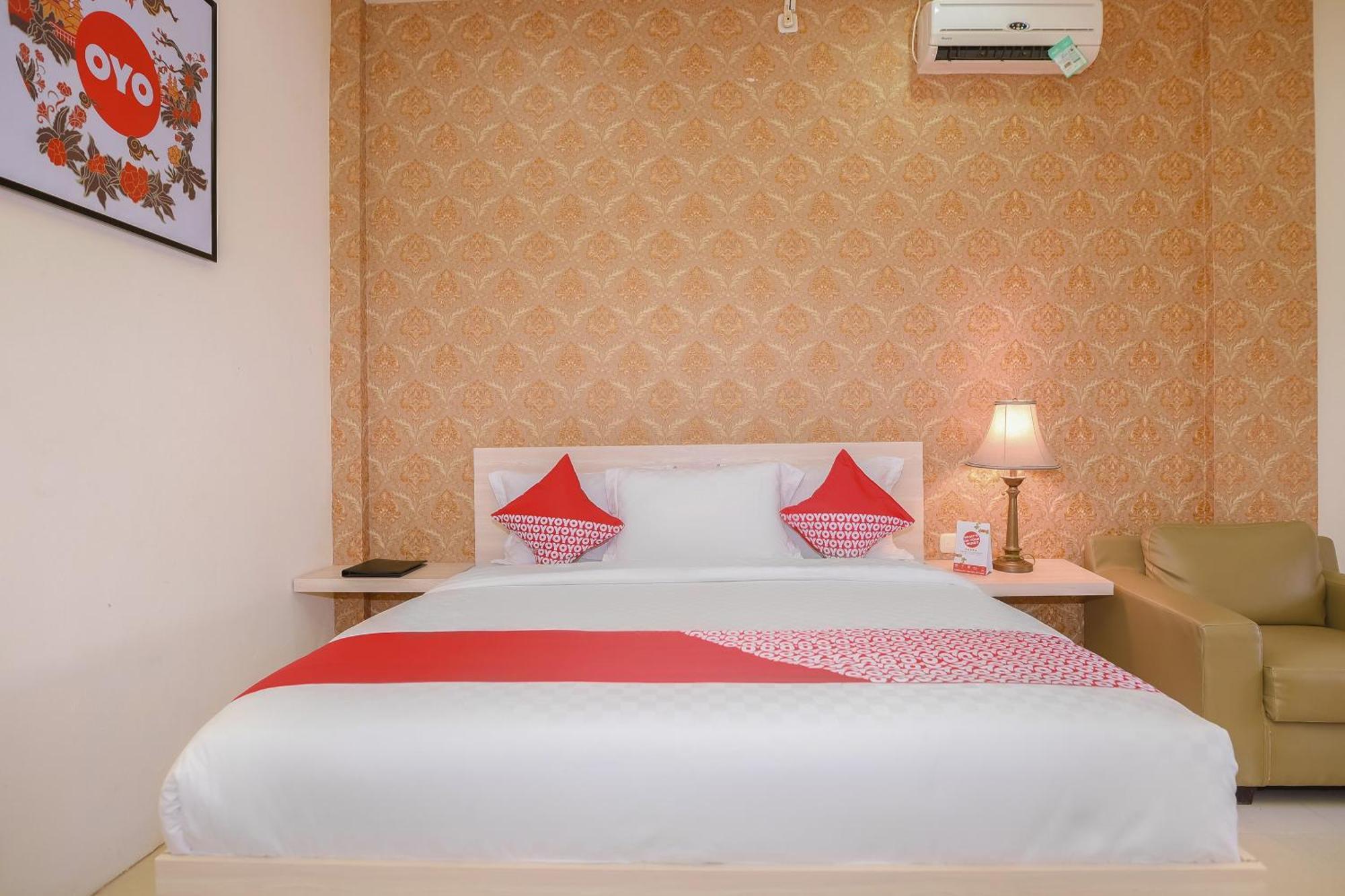 בנדה אקה Capital O 854 Ub Caisar Hotel מראה חיצוני תמונה