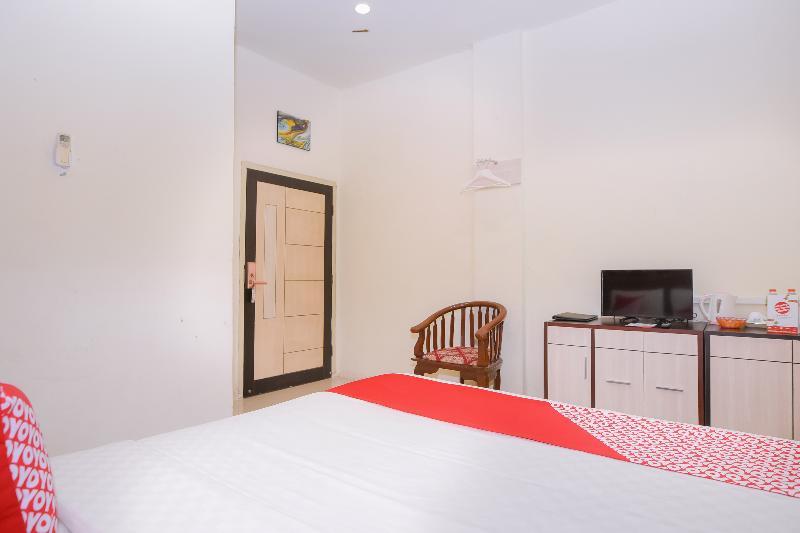 בנדה אקה Capital O 854 Ub Caisar Hotel מראה חיצוני תמונה